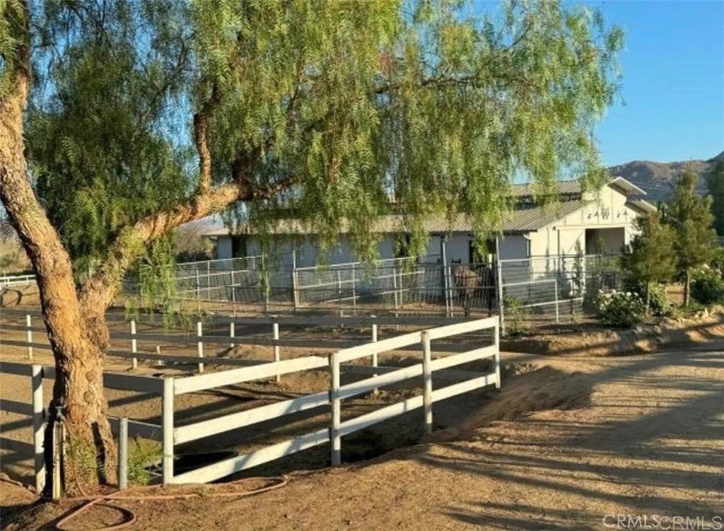 40542 Quiet Hills