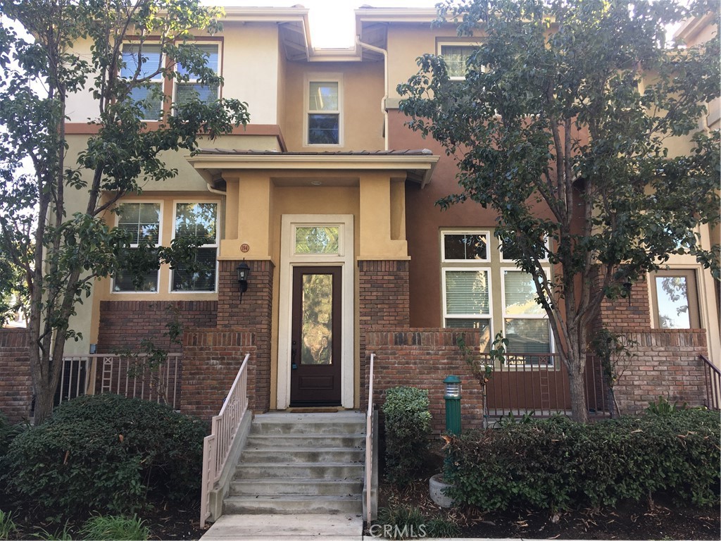 INCREDIBLE 2 BEDROOM 2.5 BATHROOM 3 STORY TOWNHOME WITH BONUS ROOM! THE ENTRY LEADS TO OPEN LIVING ROOM WITH DARK LAMINATE FLOORS AND FIREPLACE. THE KITCHEN HAS A BREAKFAST COUNTER/BAR AND AMPLE COUNTER SPACE THAT IS OPEN TO THE DINING AREA. THE PRIMARY BEDROOM HAS AN ENSUITE BATHROOM WITH DOUBLE SINKS AND A LARGE WALK IN CLOSET. THERE IS A BONUS ROOM ON LOWER LEVEL THAT COULD BE USED AS A BEDROOM, AN OFFICE OR THEATER. WASHER AND DRYER ARE INCLUDED AND THERE IS AN ATTACHED 2 CAR GARAGE FOR ADDED CONVENIENCE.