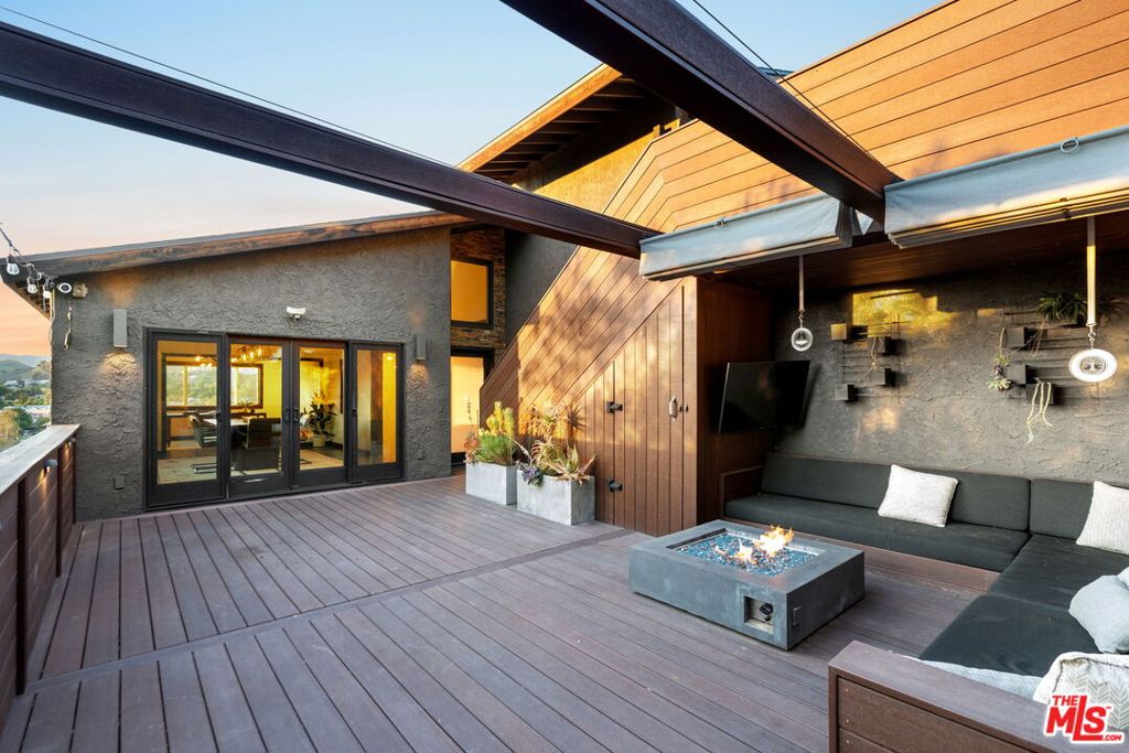 28207 Laura La Plante Drive