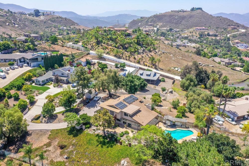 1050 Vista Sierra Drive