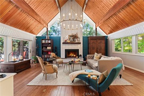 Photo of 469 Golf Course Road, Lake Arrowhead, CA 92352 (MLS # IG26081857)