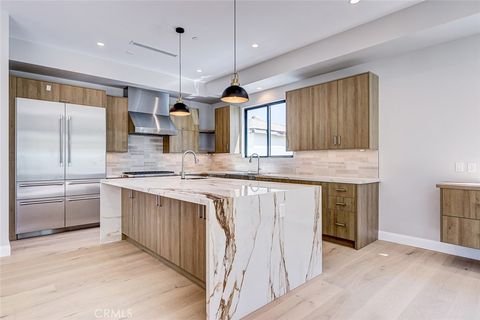 Tiny photo for 3310 Blossom Lane, Redondo Beach, CA 90278 (MLS # SB25215408)