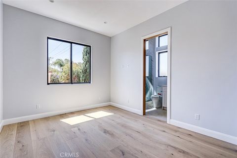 Tiny photo for 3310 Blossom Lane, Redondo Beach, CA 90278 (MLS # SB25215408)