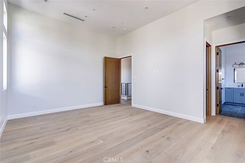 Tiny photo for 3310 Blossom Lane, Redondo Beach, CA 90278 (MLS # SB25215408)