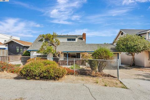 Photo of 24930 2nd St St, Hayward, CA 94541 (MLS # 41109471) Photo of 24930 2nd St St, Hayward, CA 94541 (MLS # 41109471)