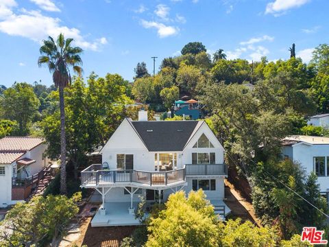 Photo of 11543 Sunshine Terrace, Studio City, CA 91604 (MLS # 26698245)