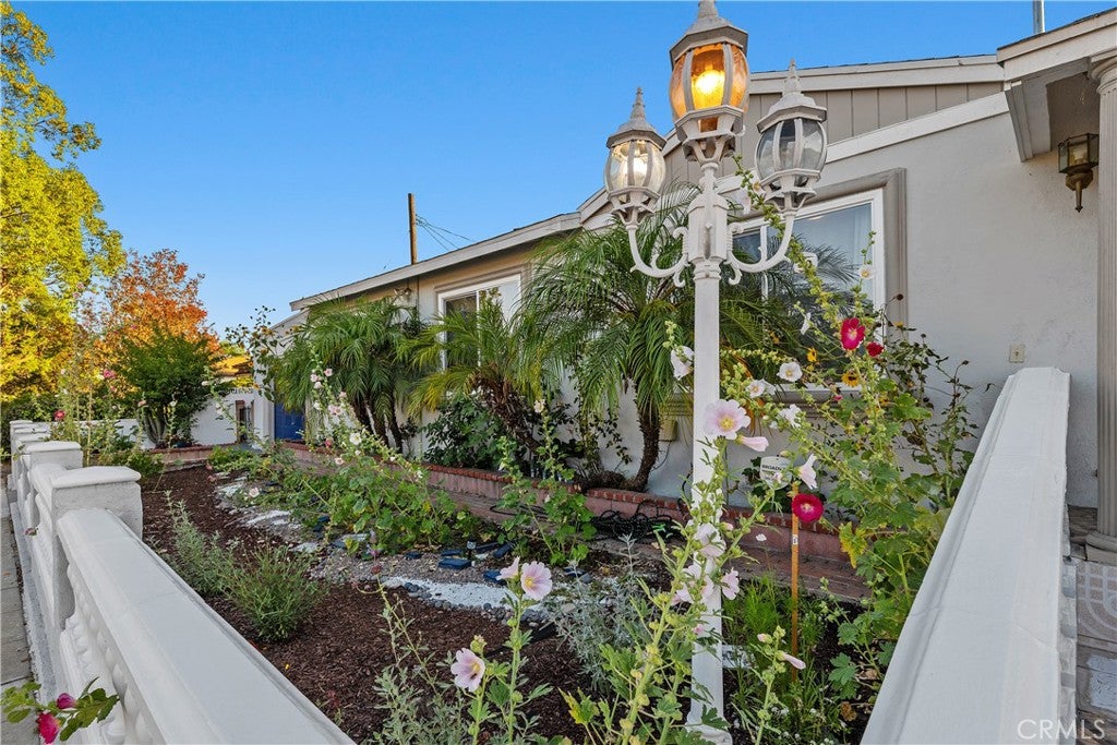 3300 W Chandler Boulevard
