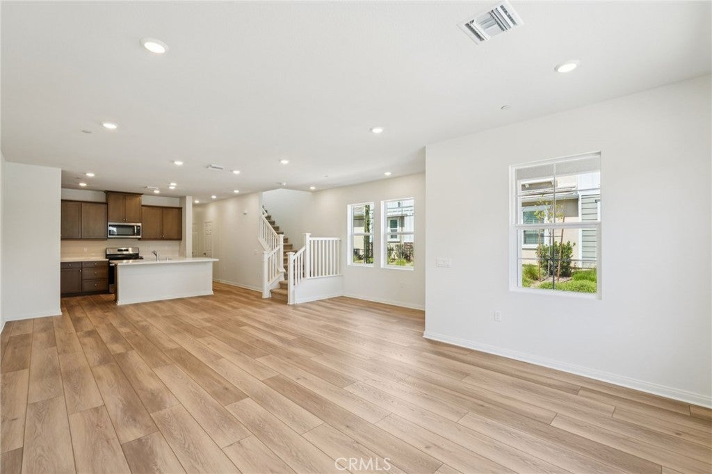4282 S Hermosa Paseo