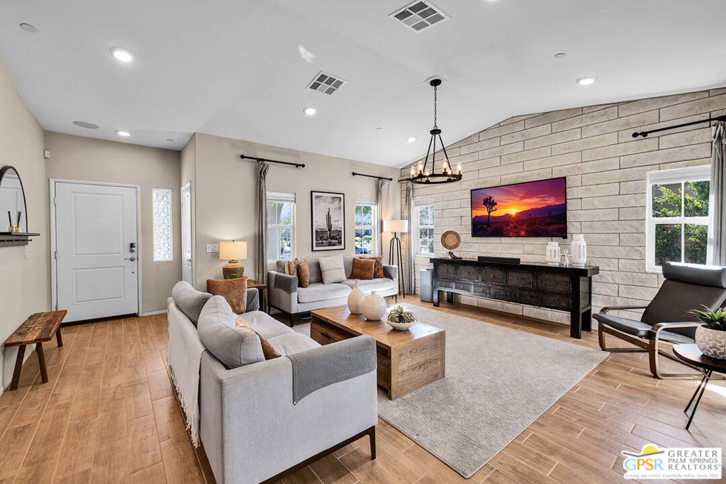 Properties 4 67924 Rio Vista Drive