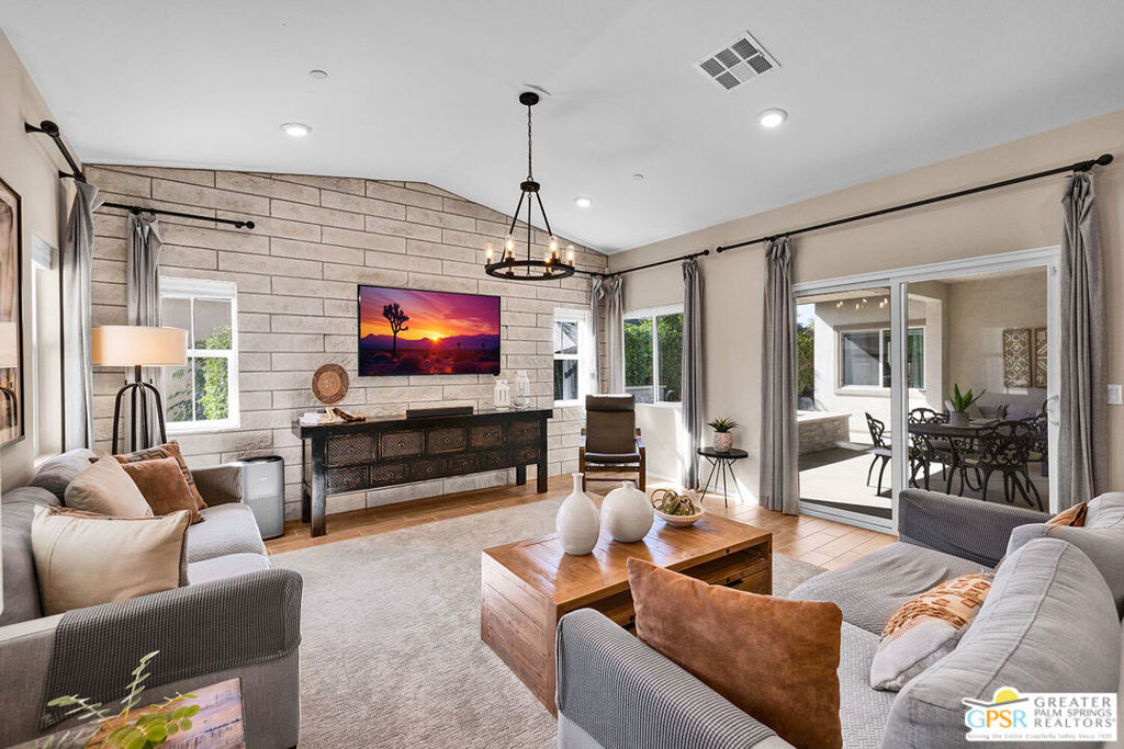 Properties 3 67924 Rio Vista Drive
