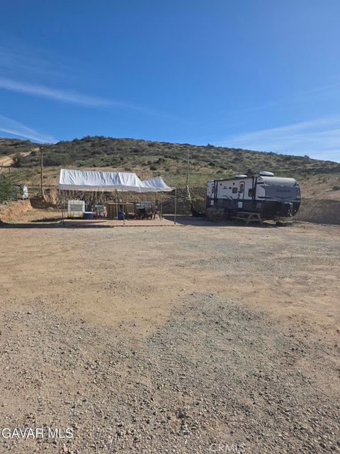 Photo of 0 Briggs, Agua Dulce, CA 91350 (MLS # SR26053004)