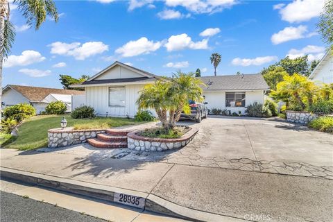 Photo of 28935 De La Luna Dr, Mission Viejo, CA 92692 (MLS # OC26088358)