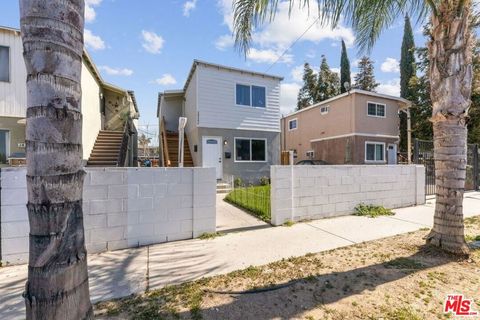 24242 Pine Street Santa Clarita CA 91321