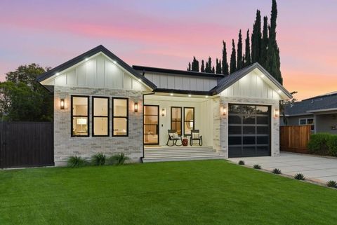 Photo of 15400 Herring Avenue, San Jose, CA 95124 (MLS # ML82039320)