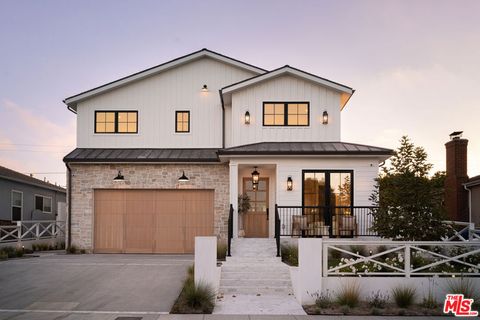 Photo of 8363 Stewart Avenue, Los Angeles, CA 90045 (MLS # 26657587)