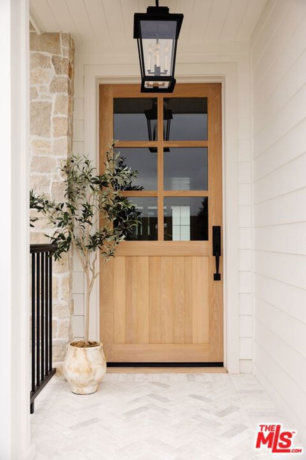 Photo of 8363 Stewart Avenue, Los Angeles, CA 90045 (MLS # 26657587)