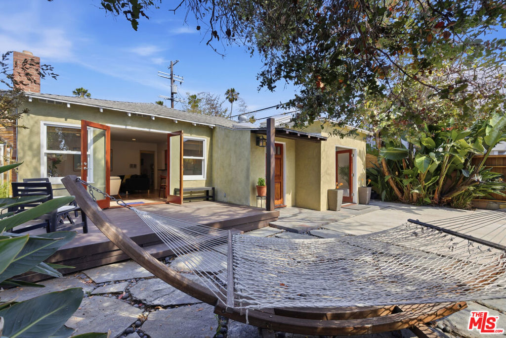 2432 Wilson Avenue