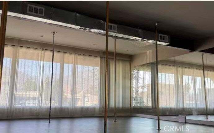 307 N Santa Anita A