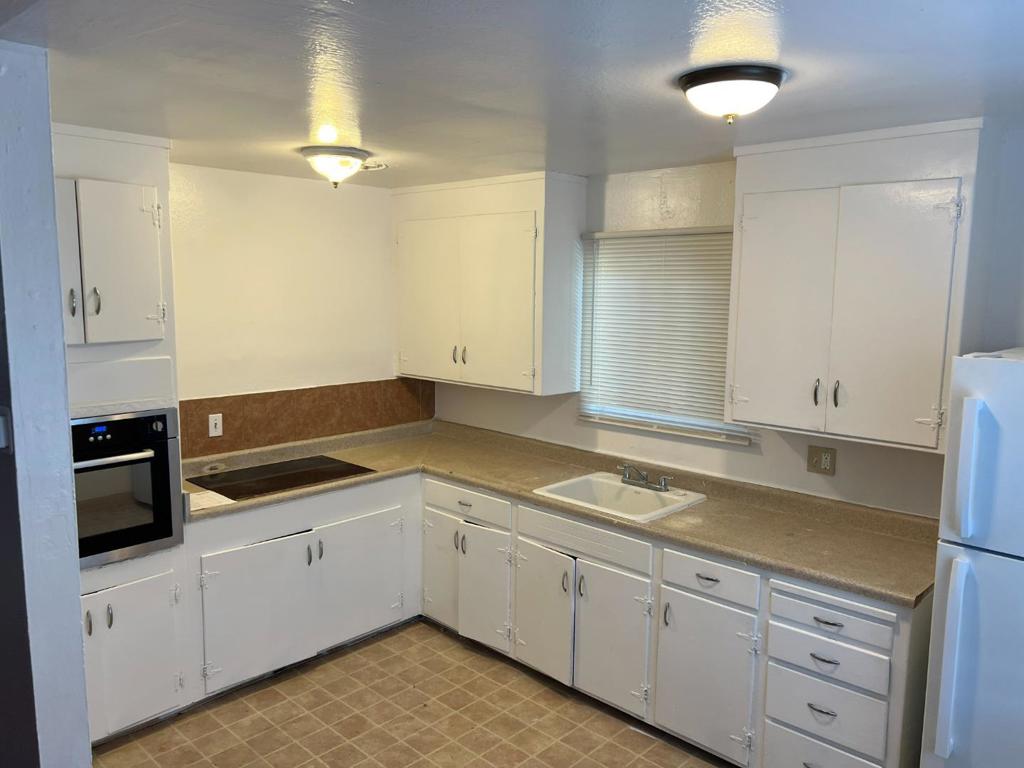 3184 Cadillac Drive