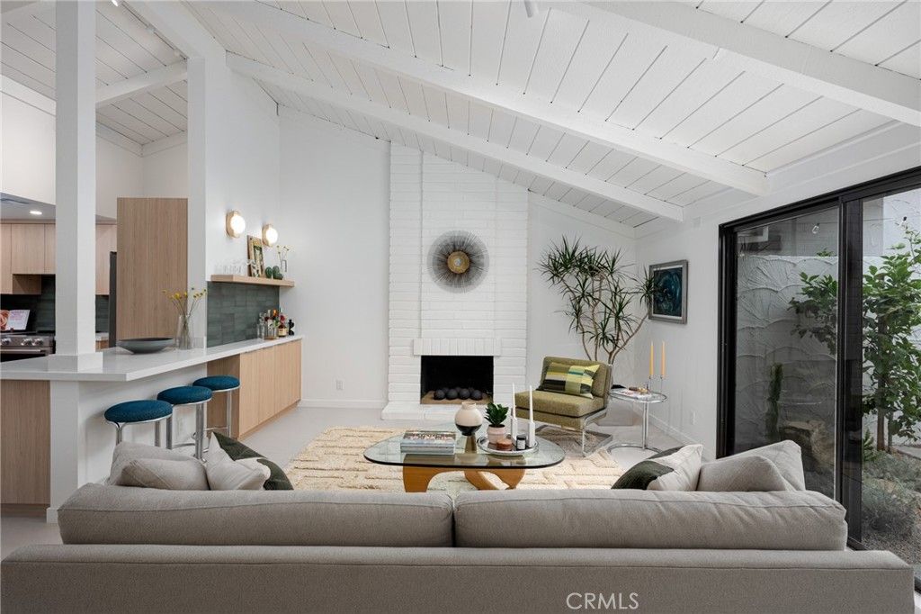 Photo of 2255 Miramonte W #D, Palm Springs, CA 92264 (MLS # OC26071812)