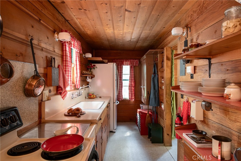 Twin Peaks (TWIN) - Residential