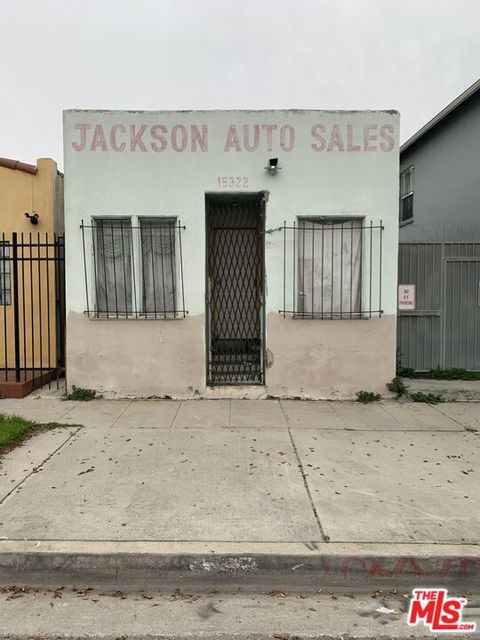 Photo of 15322 S San Pedro Street, Gardena, CA 90248 (MLS # 25567663) Photo of 15322 S San Pedro Street, Gardena, CA 90248 (MLS # 25567663)