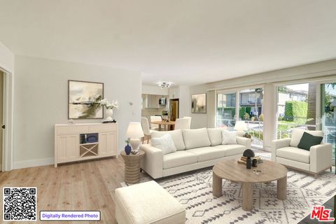Photo of 1031 N Laurel Avenue #1, West Hollywood, CA 90046 (MLS # 26665295)