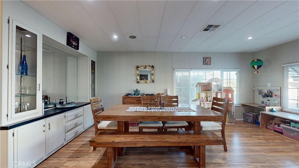 1000 N Figueroa Street 44