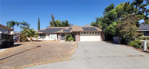 Photo of 5312 Deville Court, Bakersfield, CA 93308 (MLS # SC25266413)