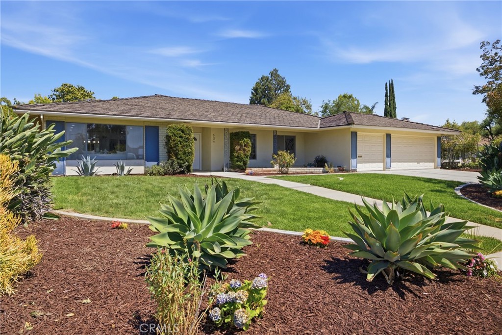 537 Redlands