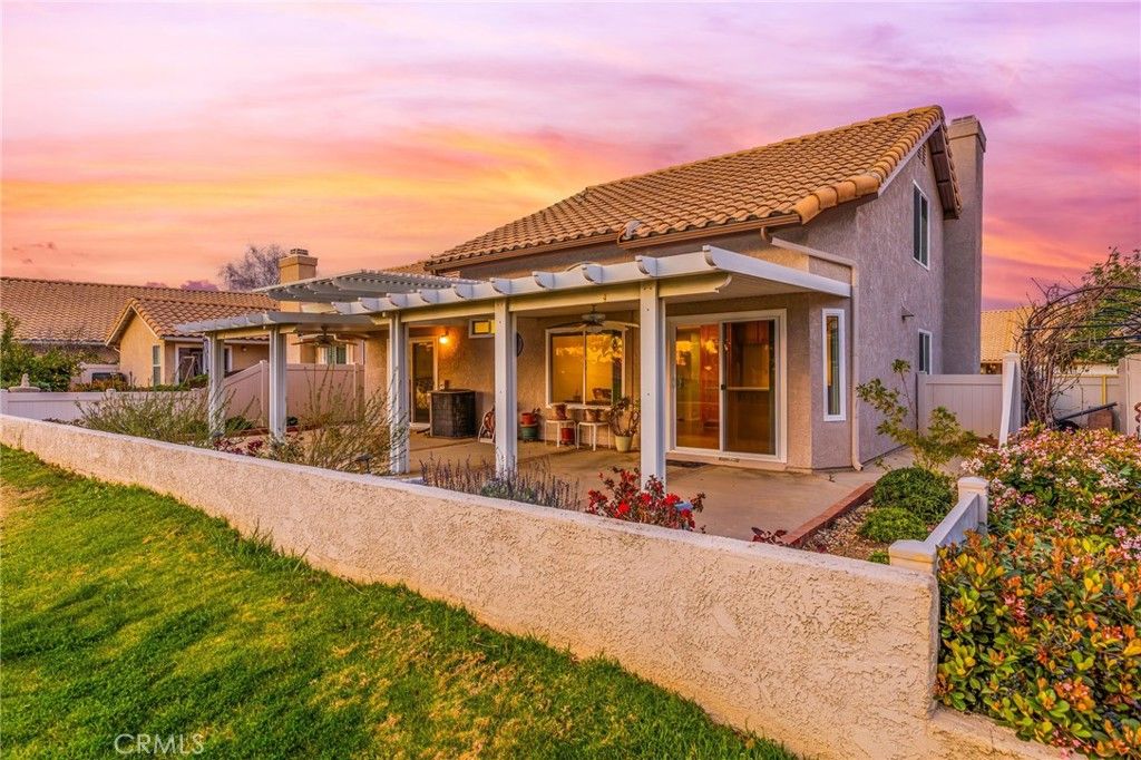 Photo of 5550 W Pinehurst Dr, Banning, CA 92220 (MLS # SW26049543)