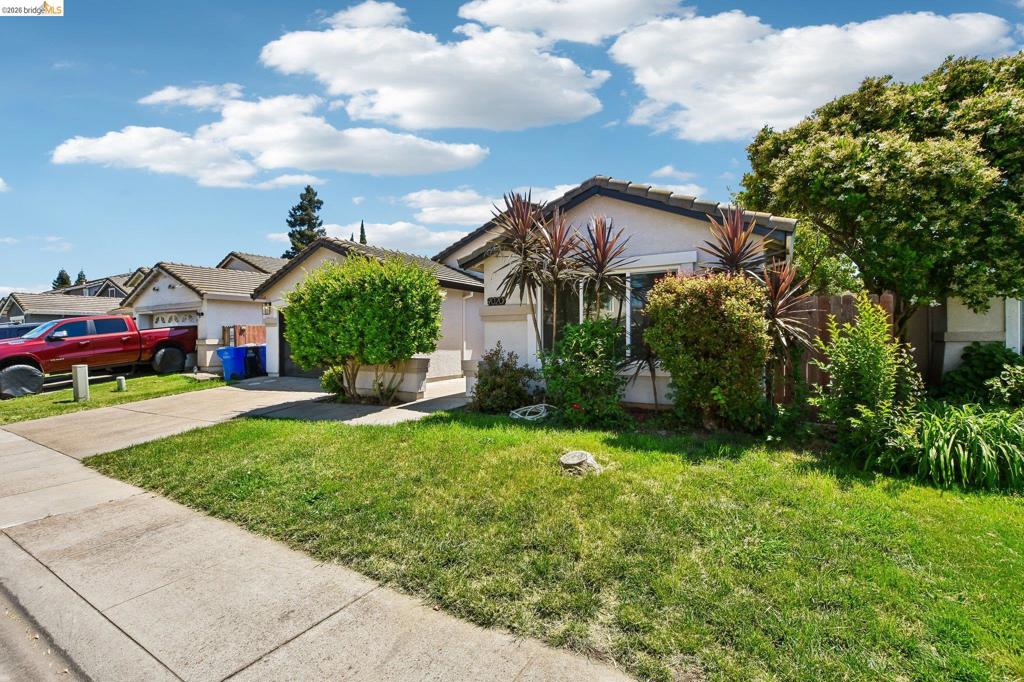 9020 Pembridge Dr