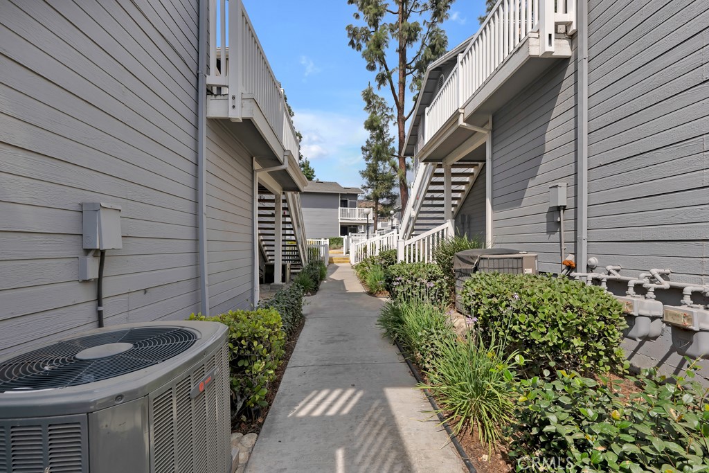 221 Evergreen