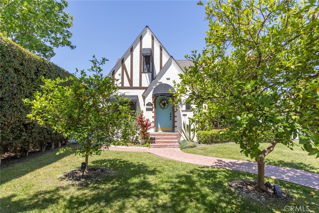 3639 Falcon Avenue