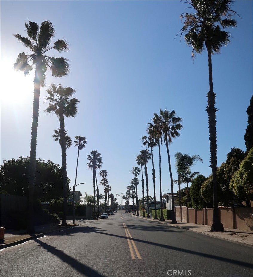 Huntington Beach, California, 92649, United States, 6 Bedrooms Bedrooms, ,6 BathroomsBathrooms,Residential,Active,2023910