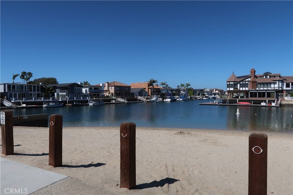 Huntington Beach, California, 92649, United States, 6 Bedrooms Bedrooms, ,6 BathroomsBathrooms,Residential,Active,2023910