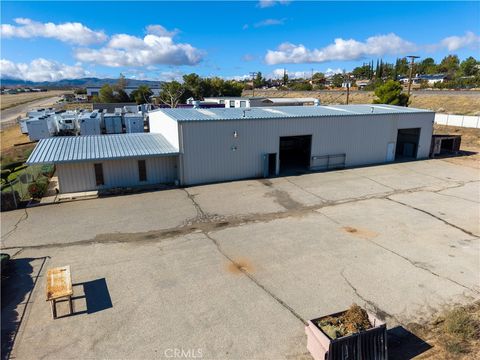 7146 Santa Fe Avenue Hesperia CA 92345