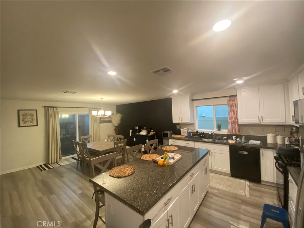 427 Lisbon Place