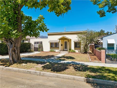 Photo of 136 N Lincoln ST, Burbank, CA 91506 (MLS # BB26142390)