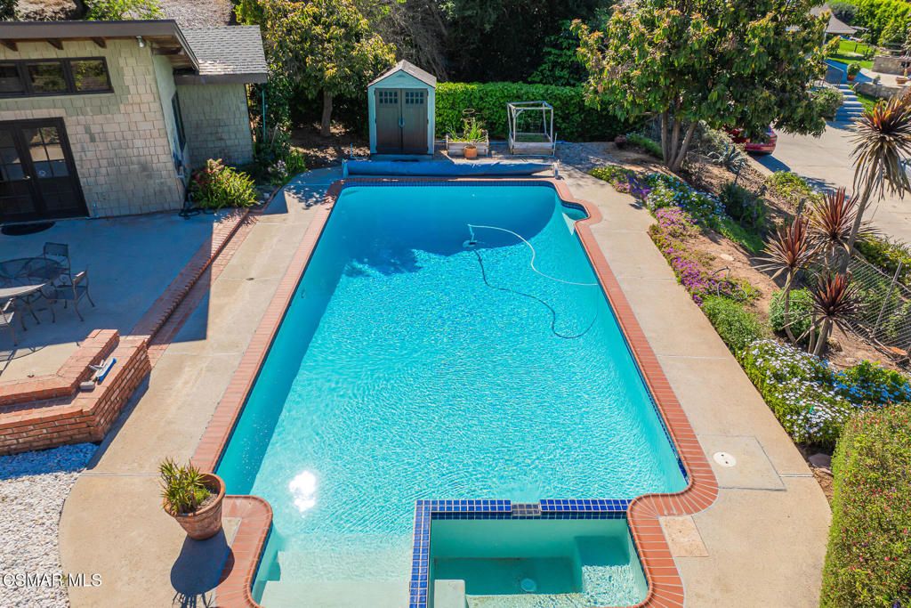 listing image 130724312749691629662