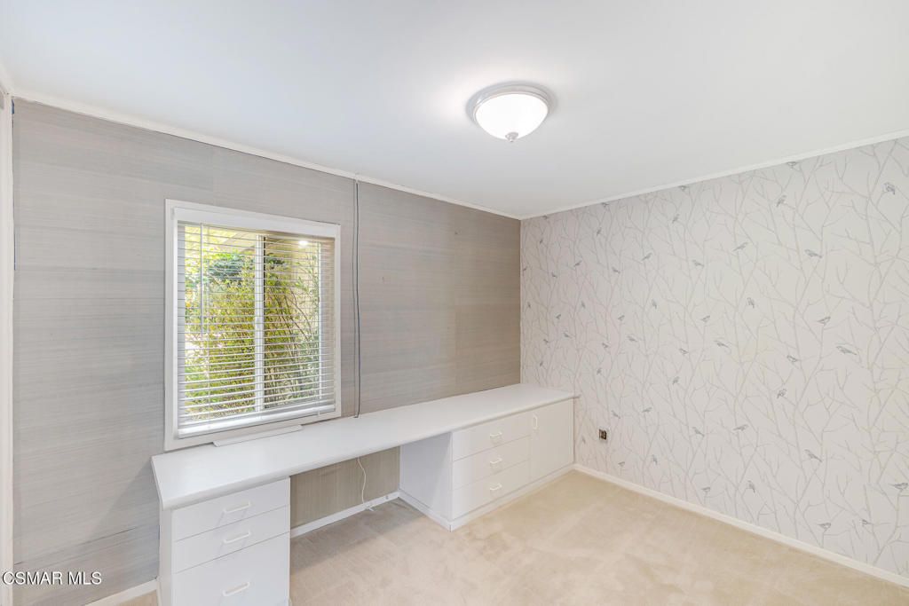 listing image 130729716973863414506
