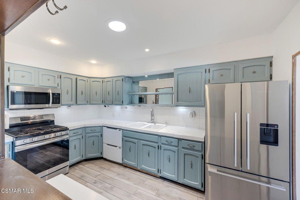 listing image 130721733210003344166