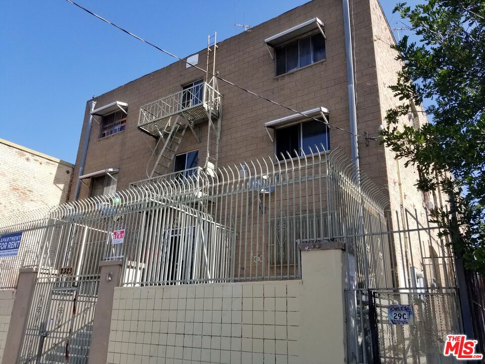Investment Opportunity 21-Unit Vintage Multifamily. Adjacent to Koreatown. Step into a rare chance to own a cash-flowing, low-maintenance multifamily asset in one of Los Angeles' most dynamic rental markets. This 21-unit, 3-story brick building offers investors stable income today with substantial upside tomorrow. Unit mix includes 9 spacious one-bedroom apartments + 12 efficient singles. Prime Location adjacent to Koreatown, minutes from Downtown LA, USC, and major transit corridors. Strong Renter Demand surrounded by a dense, vibrant neighborhood with endless dining, shopping, and nightlife. Cash Cow where current tenancy provides steady, reliable cash flow with minimal management headaches. Upside Potential with current below market rents. Vintage architecture with room for modernization, rental growth, and value-add strategies. Low Turnover and easy-to-manage tenants create a stable ownership experience. This property is positioned in one of LA's fastest-growing submarkets, attracting professionals, students, and long-term renters alike. Koreatown continues to experience rising rents, strong absorption, and revitalization projects, making this asset a prime opportunity for long-term appreciation. Ideal for value-add investors seeking to unlock untapped potential while benefiting from strong in-place income