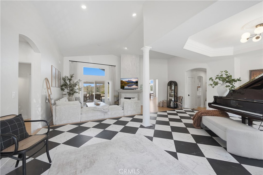 41110 Los Ranchos Cir