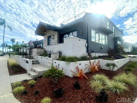 Photo of 3444 Crown Point Drive DR #3444/3442, San Diego, CA 92109 (MLS # PTP2606801)