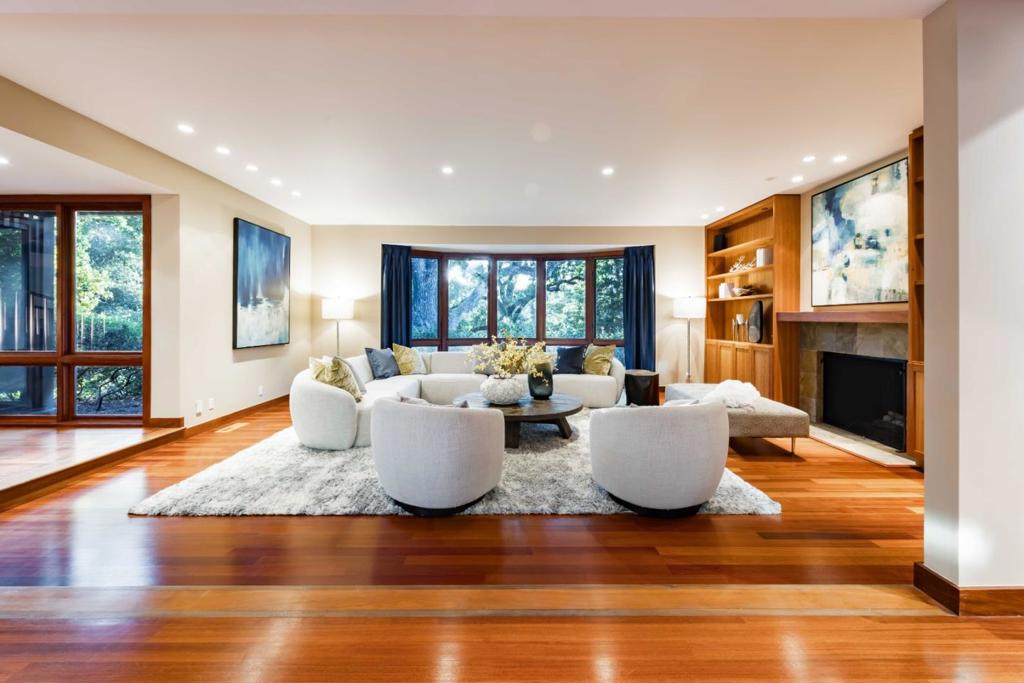 140 Farm Road
