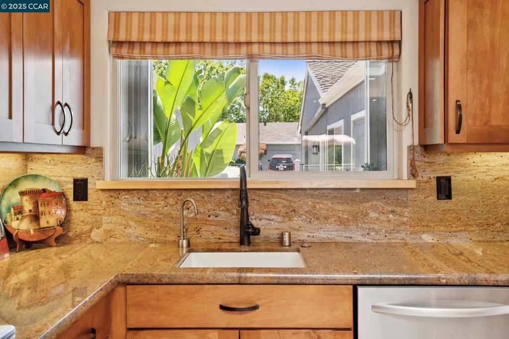 CROW CANYON C.C. - Residential
