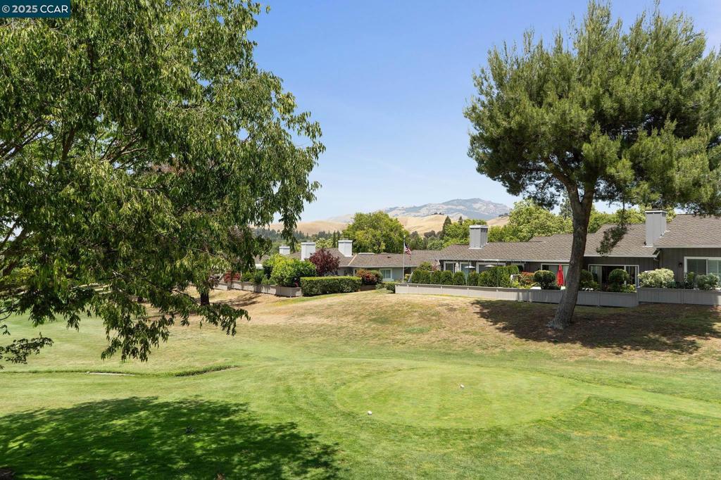 CROW CANYON C.C. - Residential