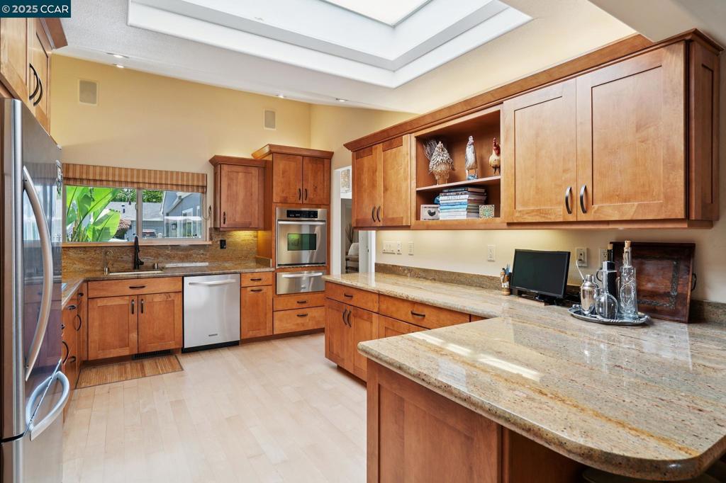 CROW CANYON C.C. - Residential