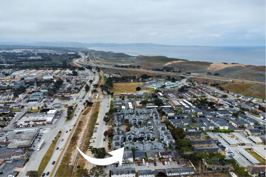 3095 Marina Drive 35